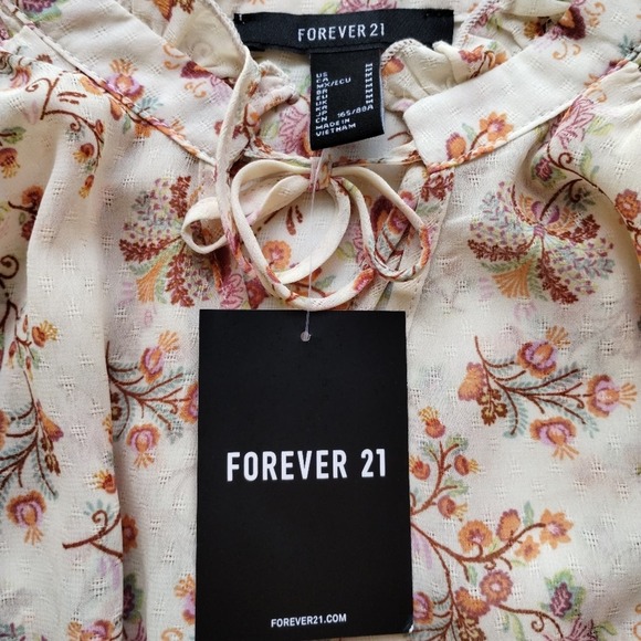 O Forever 21 Cream Wildflower Neck Tie Smocked Cropped Long Sleeve Top NWT M - Picture 5 of 13